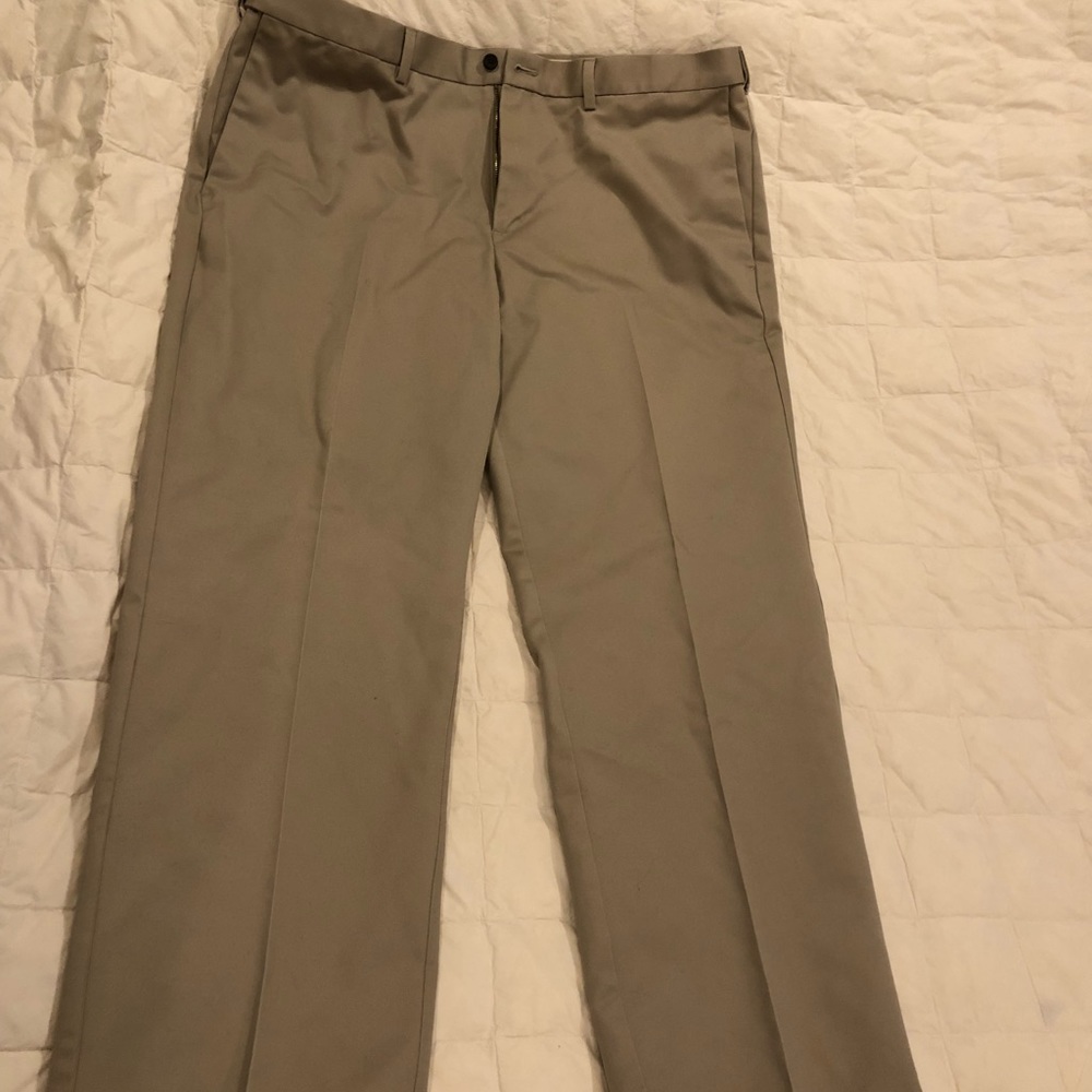 Men’s Haggar dress pants